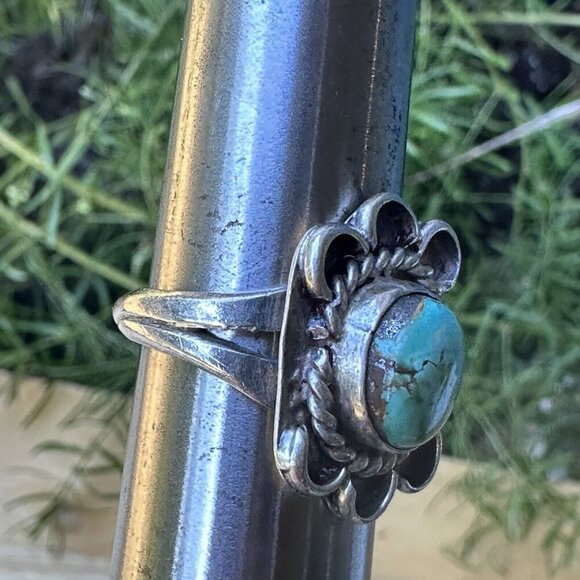 VTG Native American Old Pawn Ring Size 7 Sterling Silver Turquoise Floral 6.3g - Picture 6 of 10